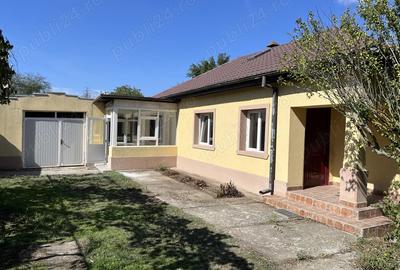 RACARI - Ghergani - casa + teren arabil de vanzare - 3