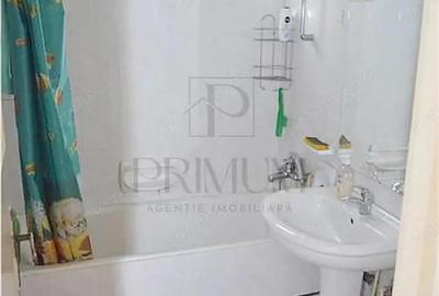 MEDICINA - 3 CAMERE - SPATIOS - CENTRALA PROPRIE - ZONA LINISTITA - 1