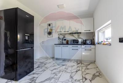 Casă cu 4 camere cu Canalizare în Fântânele - 14