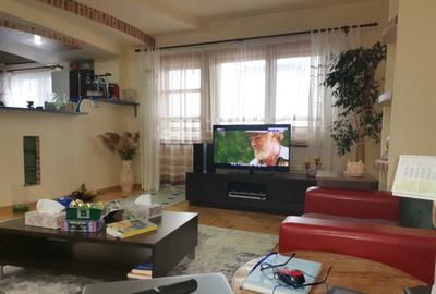 Apartament cu 4 camere decomandat în Traian - 4