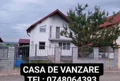 Casă cu Teren 250 Mp în Central - 1
