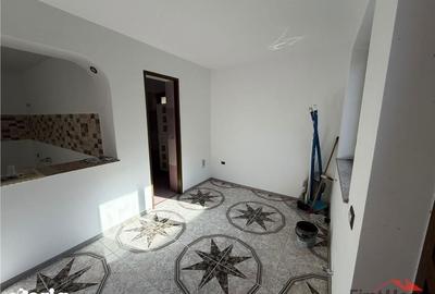 Casă cu 3 camere cu Teren 300 Mp în Central - 9