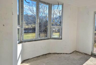Casă individuală cu 6 camere cu Garaj în Tărlungeni - 8