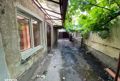 Casă cu 4 camere cu Teren 814 Mp în Fratelia