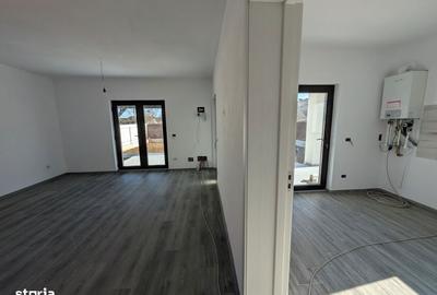 Casă cu 4 camere în Hemeiuș - 1