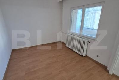 Apartament 4 camere de vanzare - Deva, Bulevardul Decebal - 5