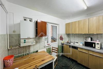 Apartament de vanzare in Sibiu - 3 camere si balcon - decomandat - 5