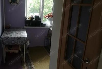 Garsonieră decomandată în Domenii - 2