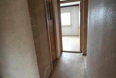 Apartament cu 3 camere decomandat în Exterior Vest - 8