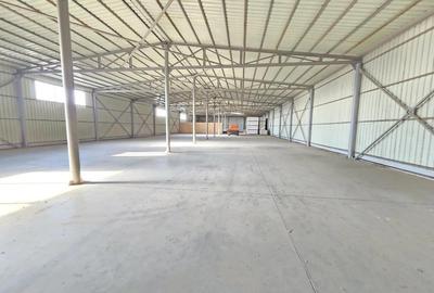 Spațiu comercial, de 1,440 mp, în Vânători - 3