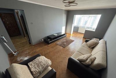 Apartament 3 camere zona Faleza Nord