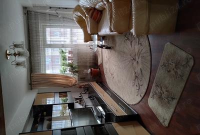 Apartament cu 3 camere decomandat în Unirii Centru
