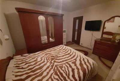 Apartament cu 3 camere decomandat în Central - 4
