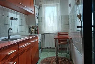 Apartament cu 3 camere semidecomandat în Calea București - 3