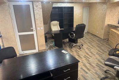 Spatiu Office  70 mp Nicolina la bulevard , cheltuieli incluse - 2