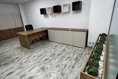 Spațiu comercial, de 99 mp, în Central - 1