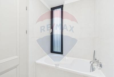 Vila luminoasa cu 4 camere si panouri solare in Amber FOREST Tunari - 37