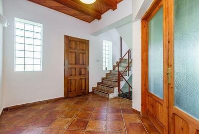 Vila deosebita cu 7 camere si 5 bai, 4290 mp teren, vedere panoramica  Valea Do - 11