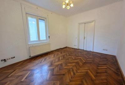 Apartament cu 3 camere decomandat în Central - 17