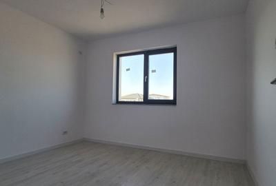 Casă cu 4 camere cu Teren 400 Mp în Clinceni - 7