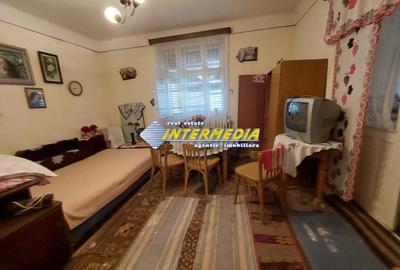 Casă individuală cu 3 camere cu Teren 250 Mp în Central - 7