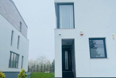 Duplex cu 5 camere cu Canalizare în Bună Ziua - 2