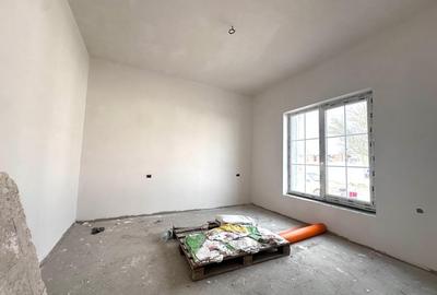 Duplex cu 4 camere cu Canalizare în Moșnița Nouă - 3