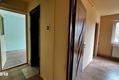Apartament cu 3 camere semidecomandat în Intim - 17