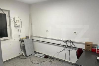 Spațiu comercial, de 27 mp, în Cetate - 2