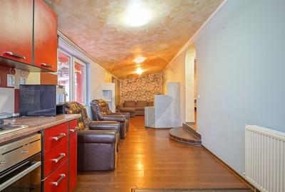 Casă cu 6 camere cu Teren 337 Mp în Central - 21