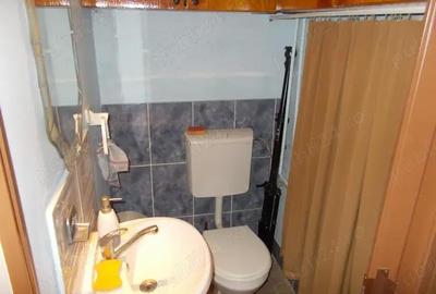 Casă cu 6 camere în Central - 1