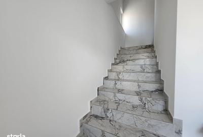 Spațiu comercial, de 242 mp, în Central - 5