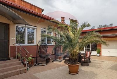 Casă cu 5 camere cu Teren 392 Mp în Central - 1