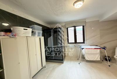 Casa individuala cu 8 camere, 750mp teren, in Mehala - 22