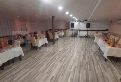 Spațiu comercial, de 550 mp, în Central - 4