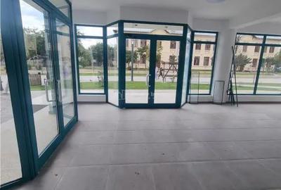 Spațiu comercial, de 70 mp, în Libertății - 10