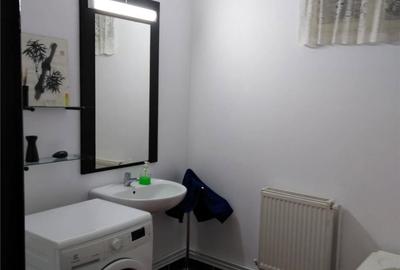 Casă cu 4 camere cu Teren 440 Mp în Central - 8