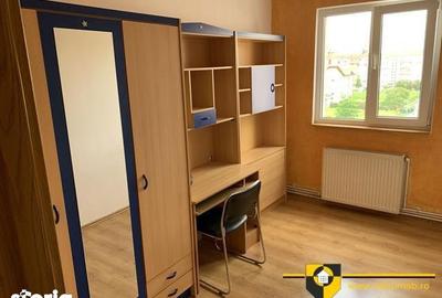 Apartament cu 3 camere semidecomandat, mobilat în Central - 3