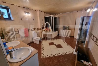 Casa S+P+2, teren 1200 mp, zona Lapus - 6