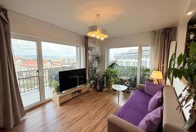 Apartament cu 3 camere semidecomandat, mobilat în Bună Ziua