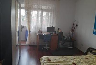 Apartament cu 3 camere decomandat în Fundeni - 9