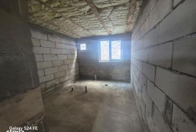 Casă cu 4 camere în Central - 6