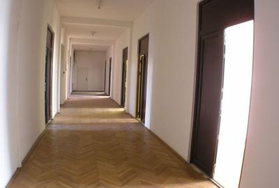 Spațiu comercial, de 400 mp, în Kogălniceanu