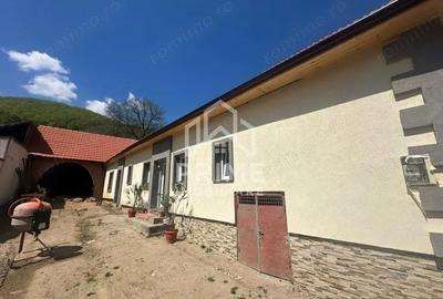 Casă cu 3 camere cu Canalizare în Central - 9