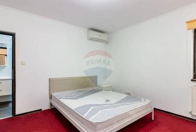 Casă cu 5 camere în Central - 1