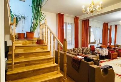 Casă individuală cu 4 camere cu Canalizare în Central