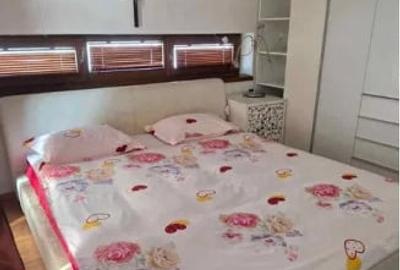 Apartament cu 5 camere decomandat, mobilat în P-ța Dorobanți - 13