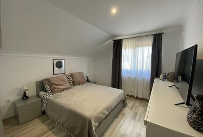 Casa individuala mobilata elegant, 4 camere, 2 bai, gradina Cristian SB - 6