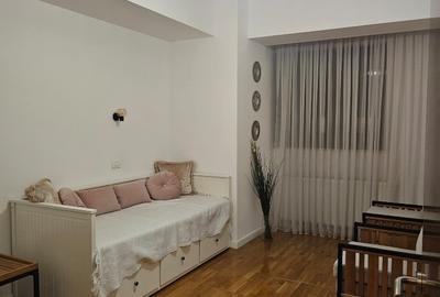 3 camere 105 mp + terasă 36 mp | Parcare inclusă | 950 € | Comision 0% - 5