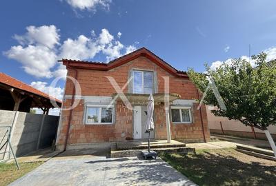 LX297 Casa Parta, spatioasa, teren generos - 11